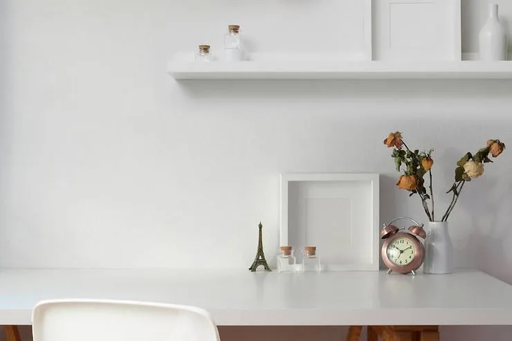 Minimalist home?>
